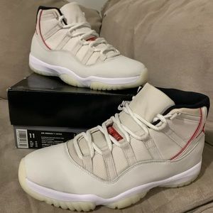 Men’s Jordan 11 Retro "Platinum Tint"